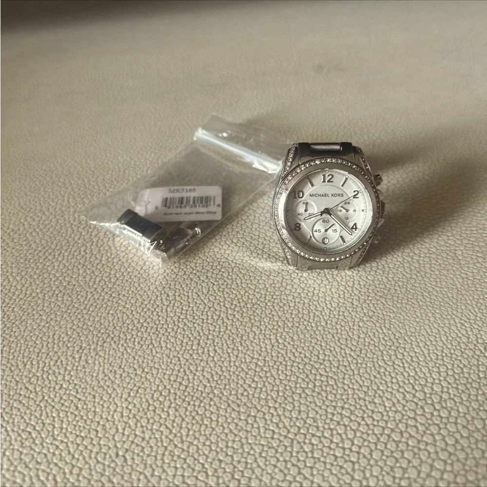 Michael Kors, Women’s Chronograph Silver Dial Crystal Silver Tone Watch - Picture 2 of 3